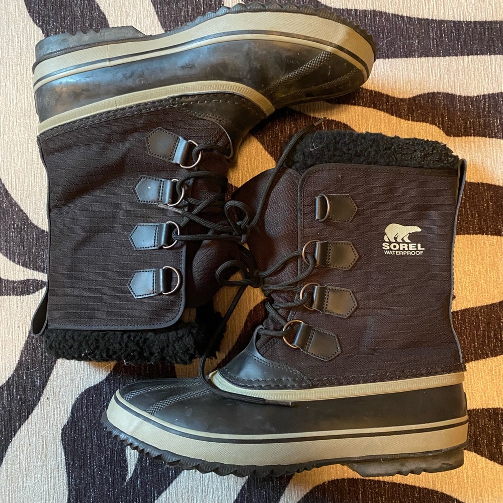 Mens Sorel boot size 10 EUC
